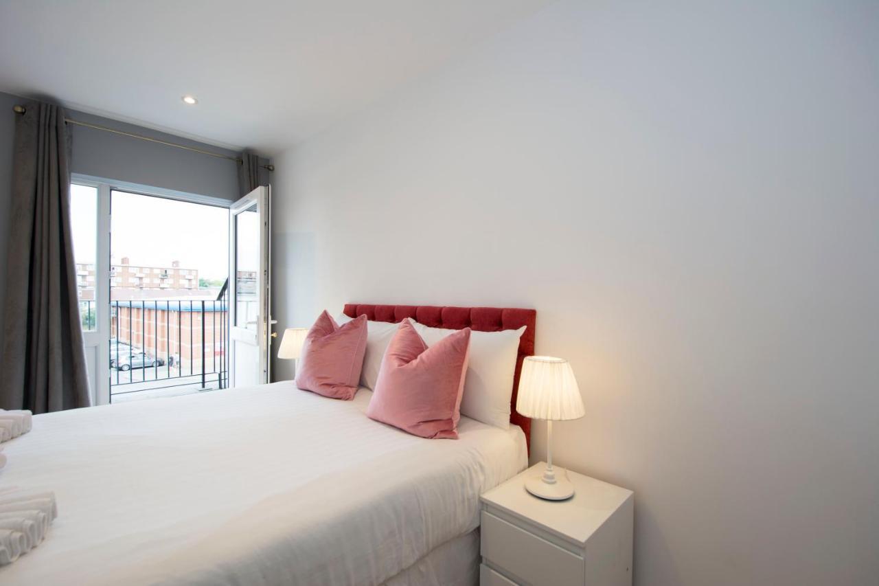 London Deluxe Apartments Mitcham Bagian luar foto
