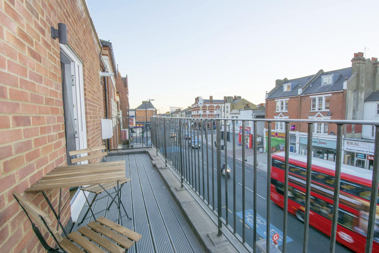 London Deluxe Apartments Mitcham Bagian luar foto