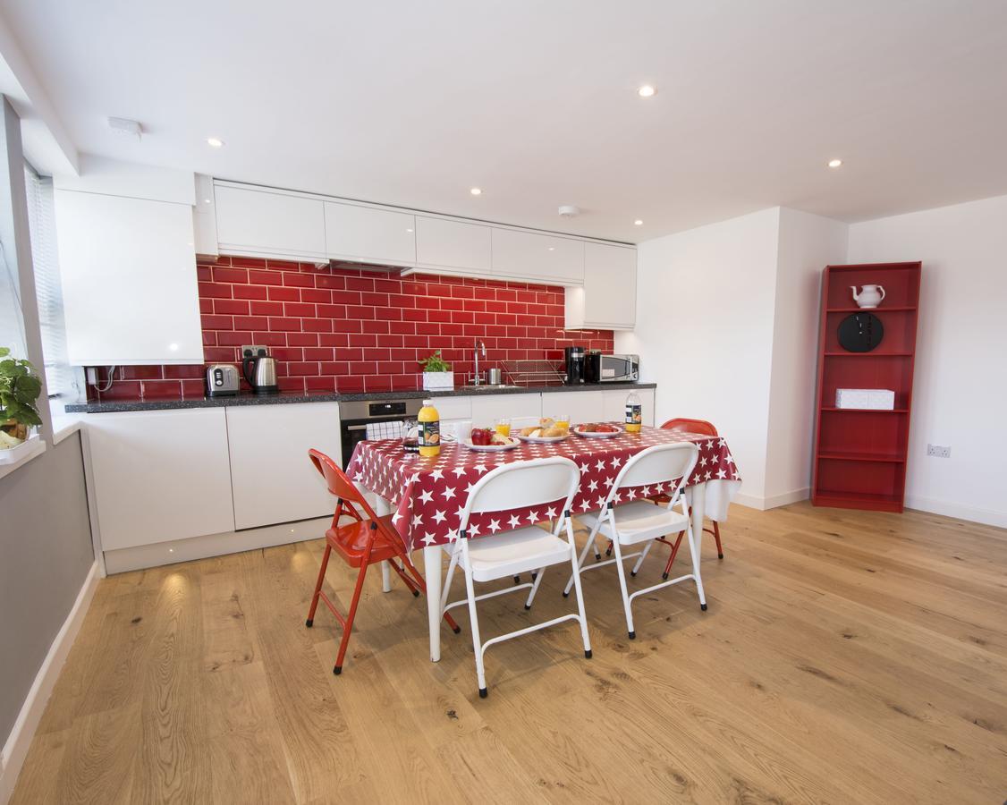 London Deluxe Apartments Mitcham Bagian luar foto