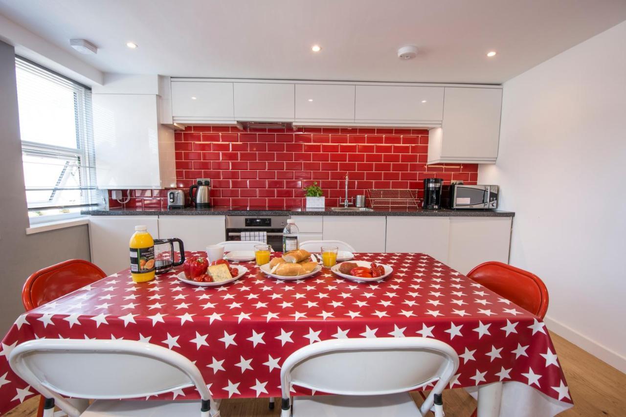 London Deluxe Apartments Mitcham Bagian luar foto